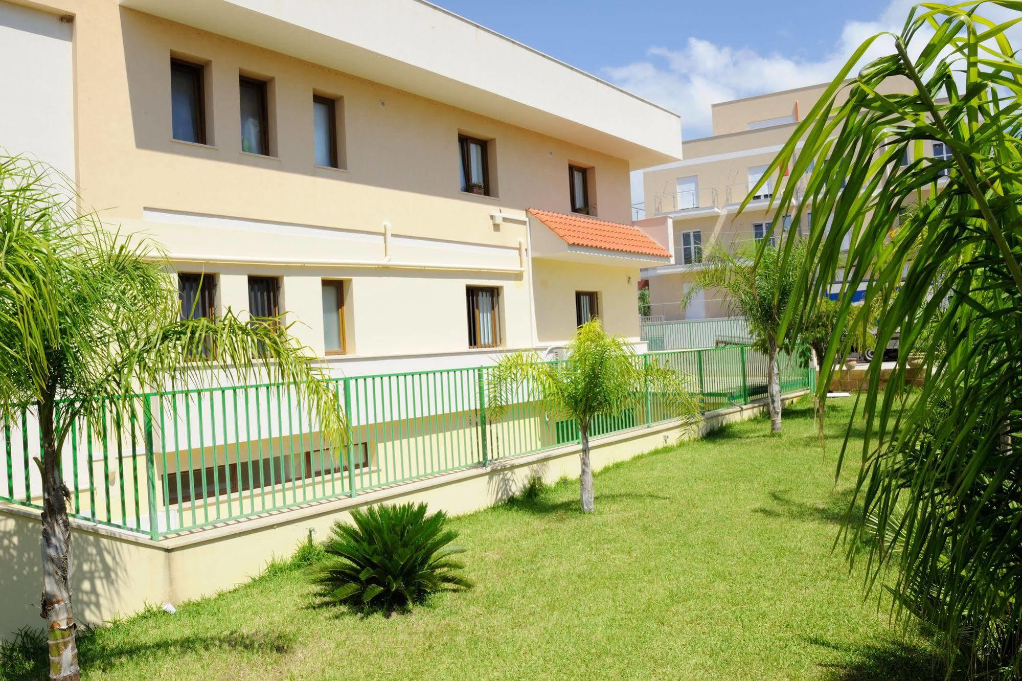 Green Garden Теразини Екстериор снимка