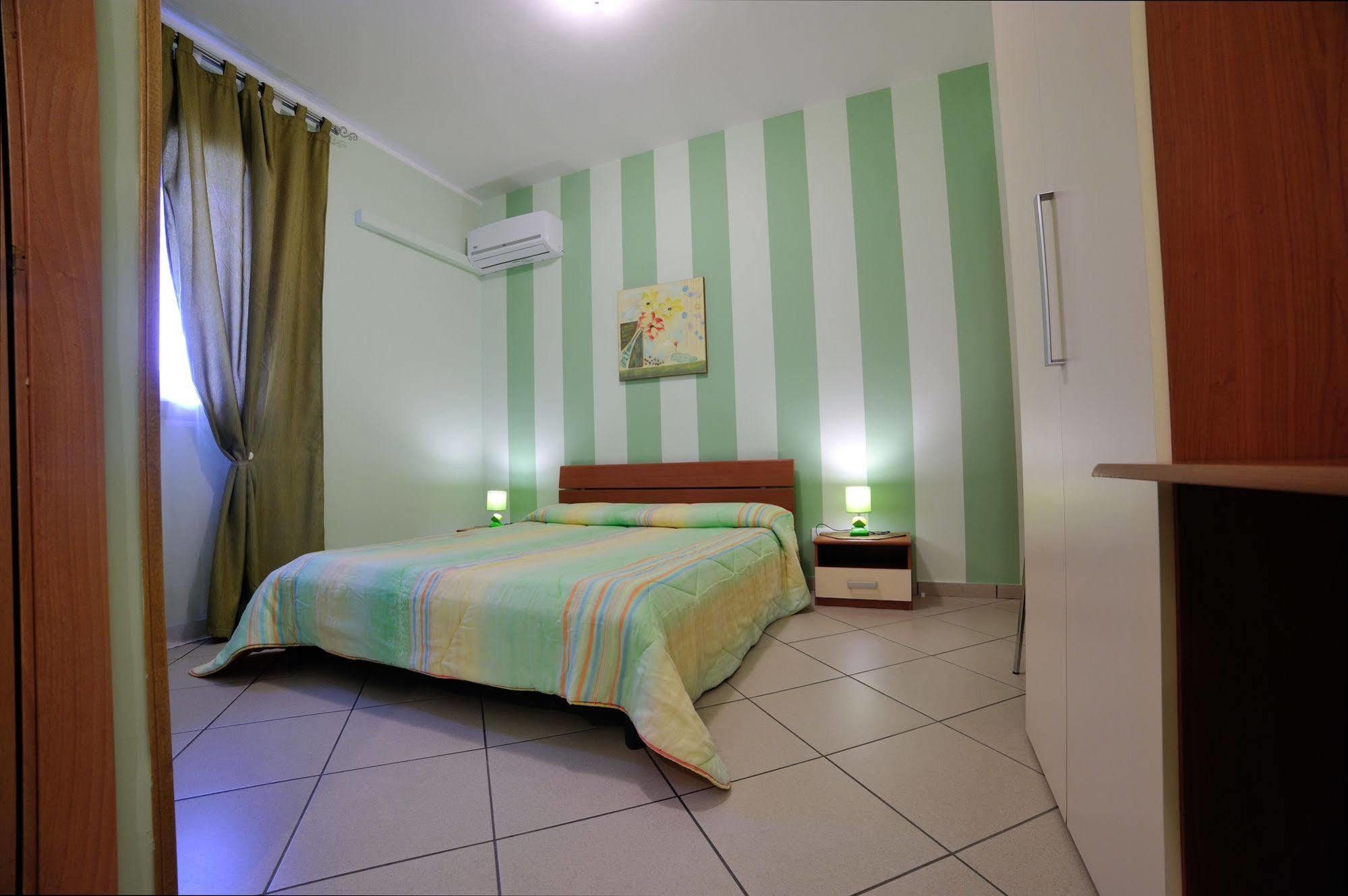 Green Garden Теразини Екстериор снимка